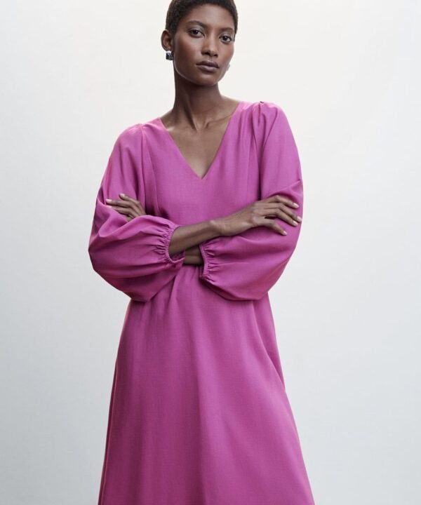 Puffed sleeves dress